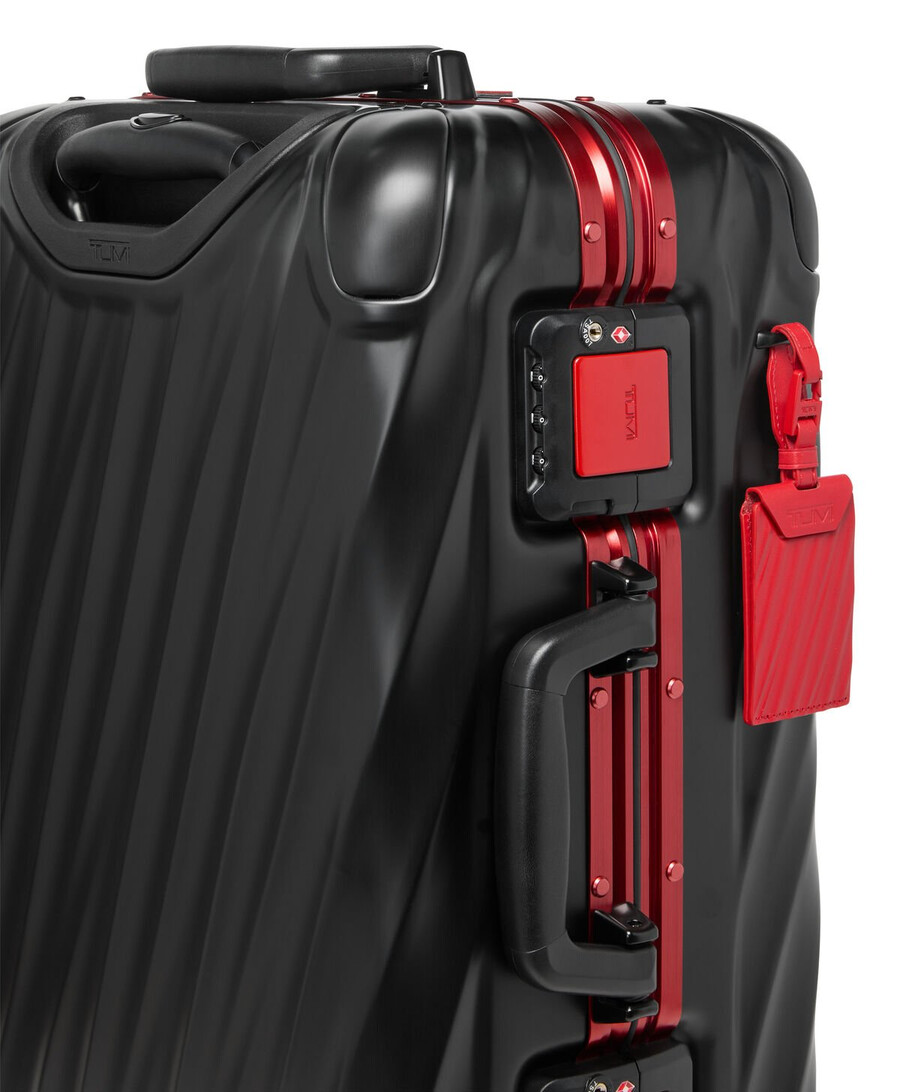 19 degree aluminium international carry-on 56 cm